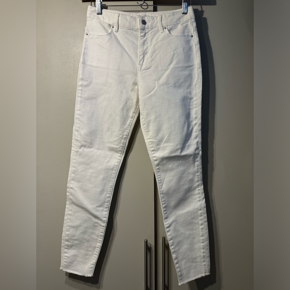 $198 Club Monaco Raw Hem White Denim Jeans